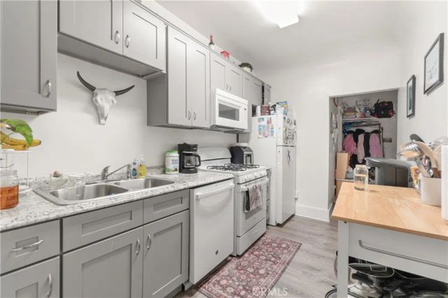 421 N Rose, Long Beach, CA 90802