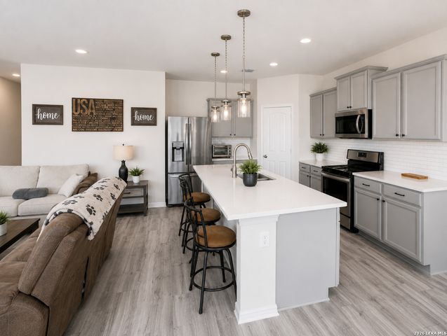 6738 Shiraz Way, Converse, TX 78109