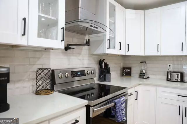 280 W Lake Drive NW, Atlanta, GA 30314
