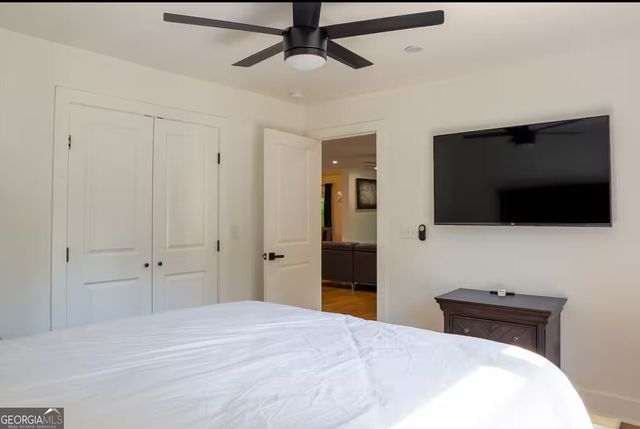 280 W Lake Drive NW, Atlanta, GA 30314
