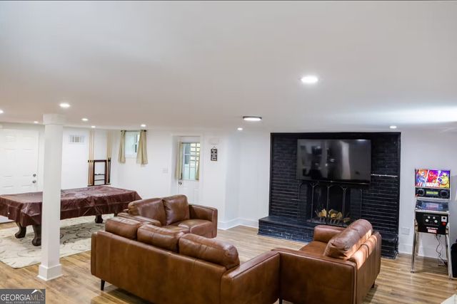 280 W Lake Drive NW, Atlanta, GA 30314
