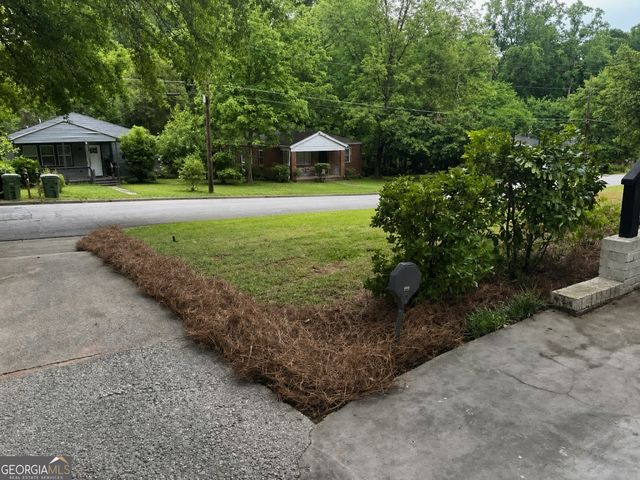 280 W Lake Drive NW, Atlanta, GA 30314