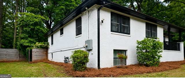 280 W Lake Drive NW, Atlanta, GA 30314