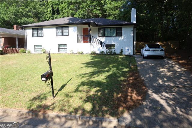 280 W Lake Drive NW, Atlanta, GA 30314