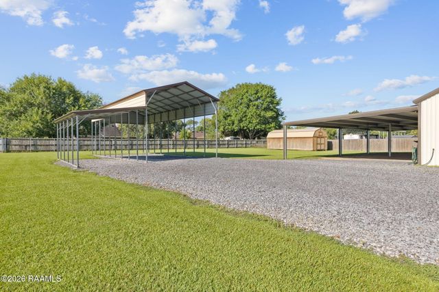 422 Longwood Drive, Opelousas, LA 70570