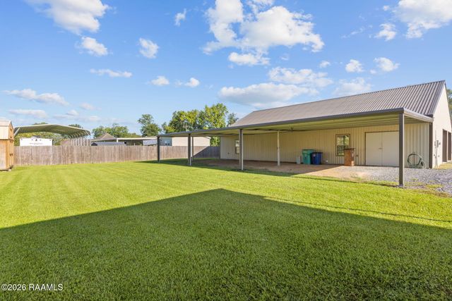 422 Longwood Drive, Opelousas, LA 70570