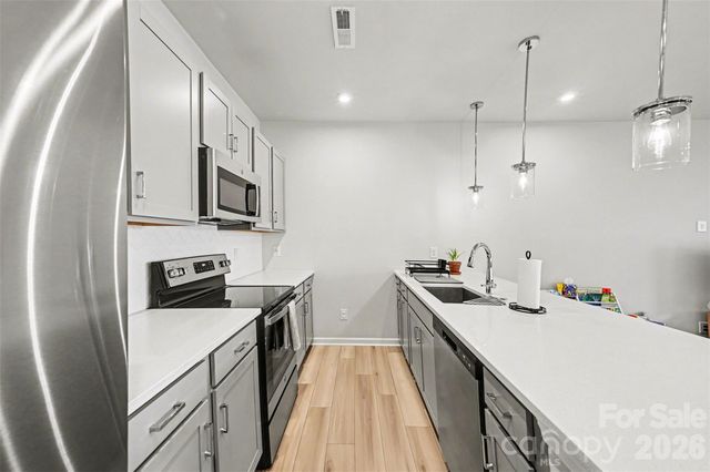 3132 Hutton Gardens Lane, Charlotte, NC 28269