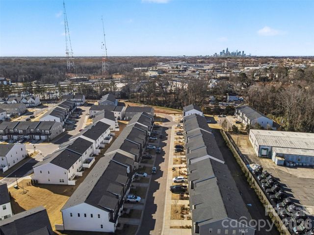 3132 Hutton Gardens Lane, Charlotte, NC 28269