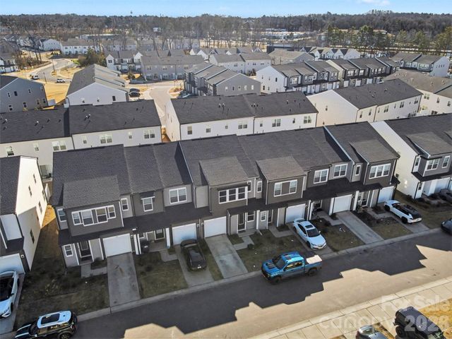 3132 Hutton Gardens Lane, Charlotte, NC 28269