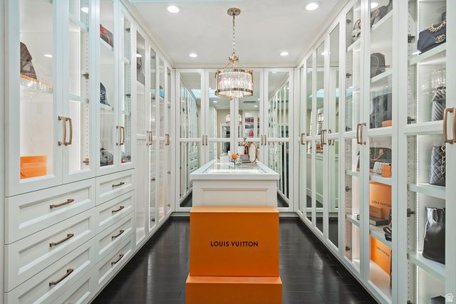 9862 S GRANITE SLOPE DR, Sandy, UT 84092