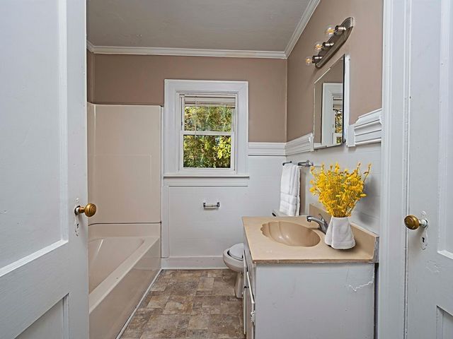 1009 Greenland Dr, Murfreesboro, TN 37130