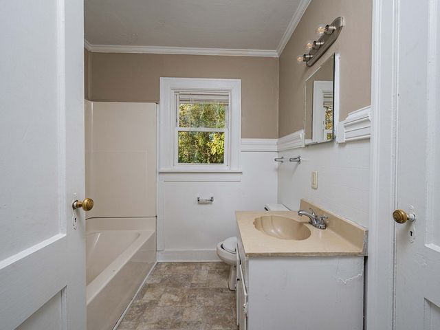 1009 Greenland Dr, Murfreesboro, TN 37130