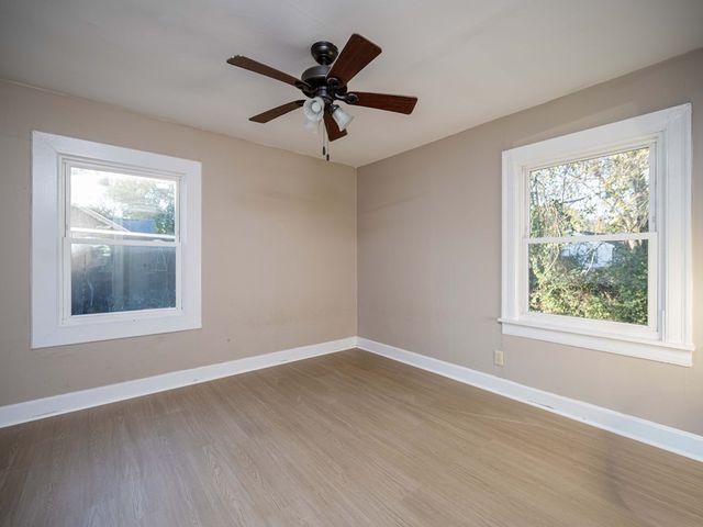 1009 Greenland Dr, Murfreesboro, TN 37130