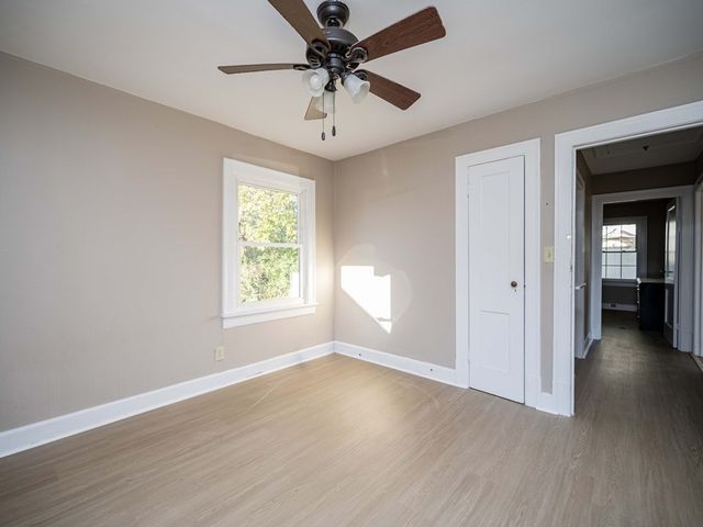 1009 Greenland Dr, Murfreesboro, TN 37130