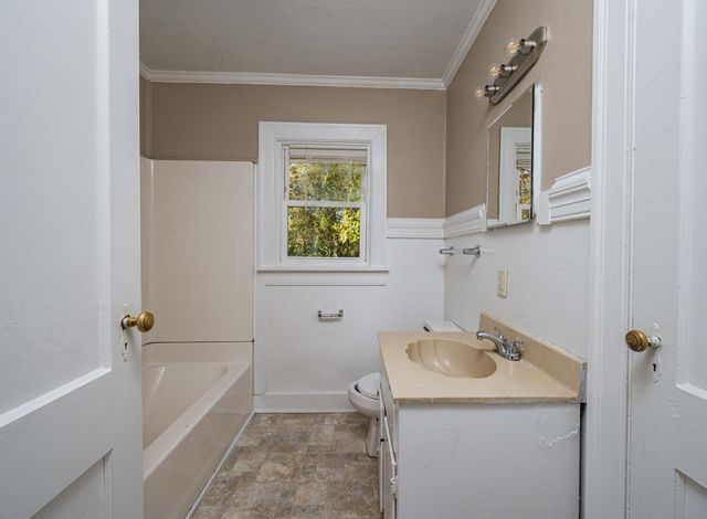 1009 Greenland Dr, Murfreesboro, TN 37130