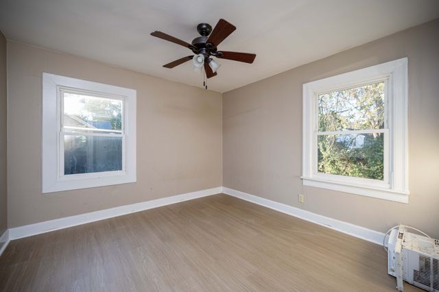 1009 Greenland Dr, Murfreesboro, TN 37130