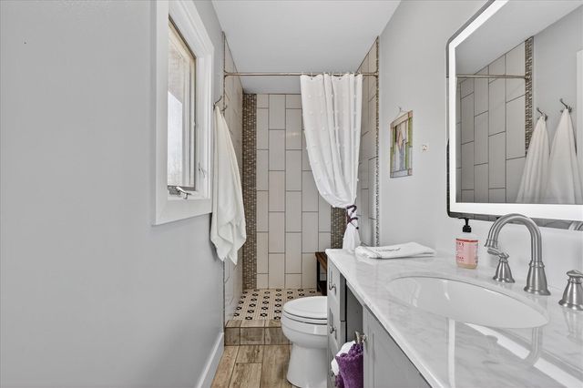 7999 Shadybrook Drive, Ada, MI 49301