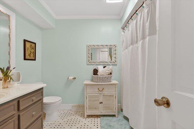 7999 Shadybrook Drive, Ada, MI 49301