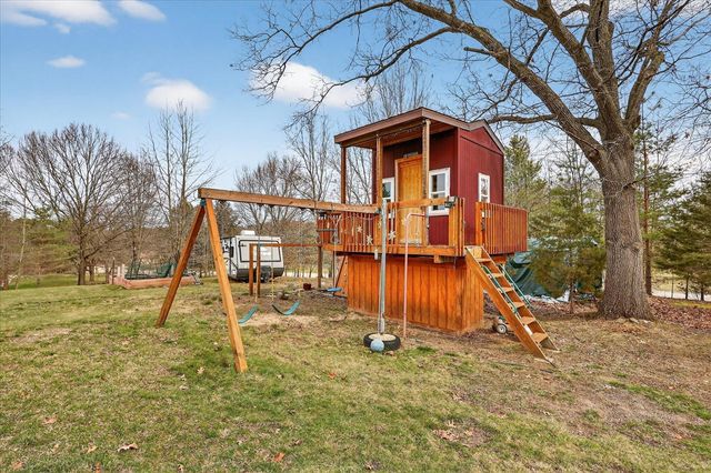 7999 Shadybrook Drive, Ada, MI 49301