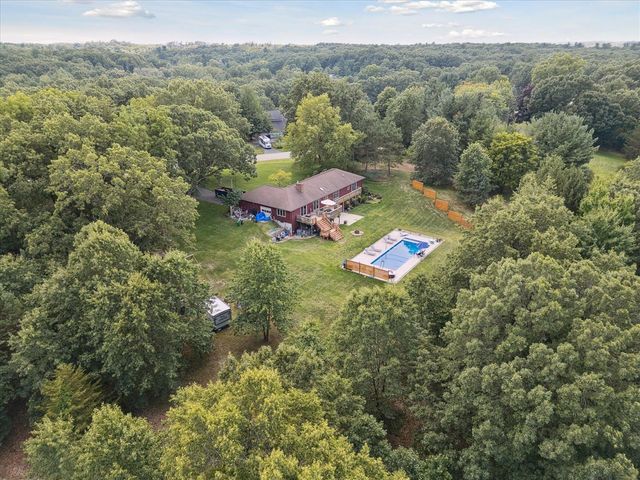 7999 Shadybrook Drive, Ada, MI 49301