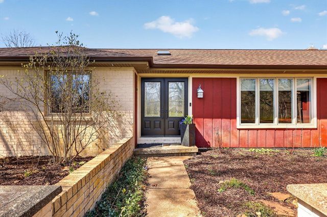 7999 Shadybrook Drive, Ada, MI 49301