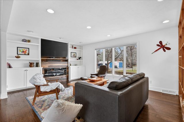 7999 Shadybrook Drive, Ada, MI 49301