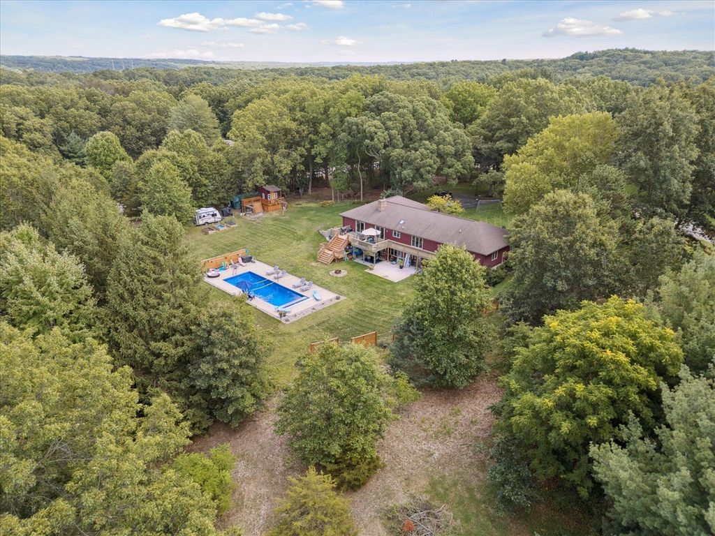 7999 Shadybrook Drive, Ada, MI 49301