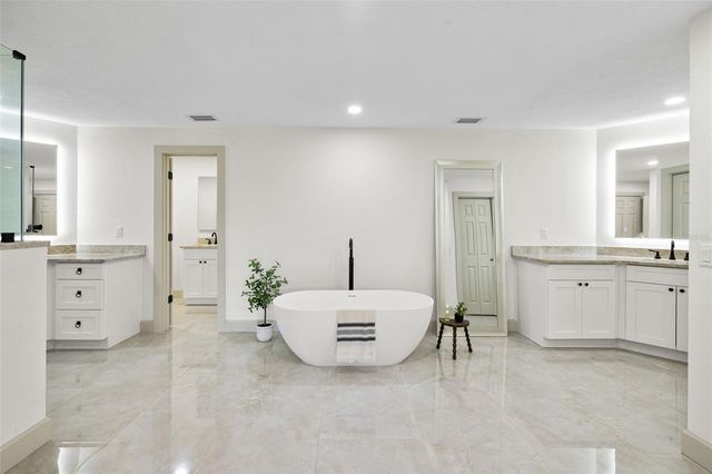 7351 IGUANA DRIVE, Sarasota, FL 34241