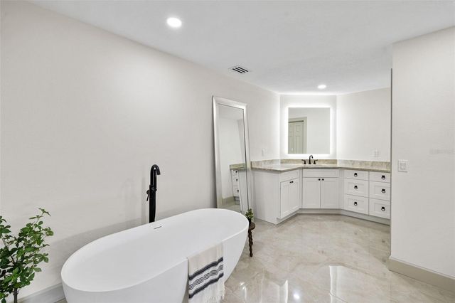 7351 IGUANA DRIVE, Sarasota, FL 34241