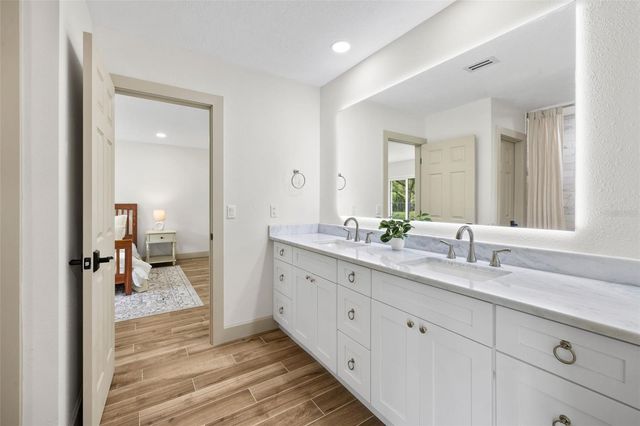 7351 IGUANA DRIVE, Sarasota, FL 34241