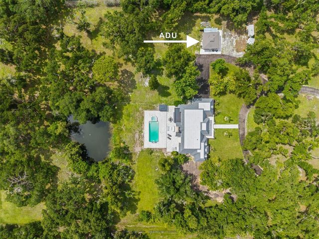 7351 IGUANA DRIVE, Sarasota, FL 34241