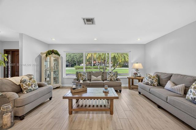 12180 SW 92nd Avenue, Miami, FL 33176