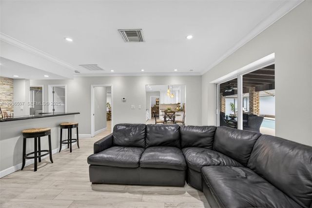 12180 SW 92nd Avenue, Miami, FL 33176
