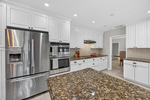12180 SW 92nd Avenue, Miami, FL 33176