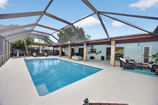 12180 SW 92nd Avenue, Miami, FL 33176