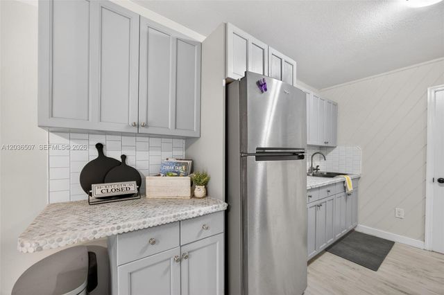 12180 SW 92nd Avenue, Miami, FL 33176