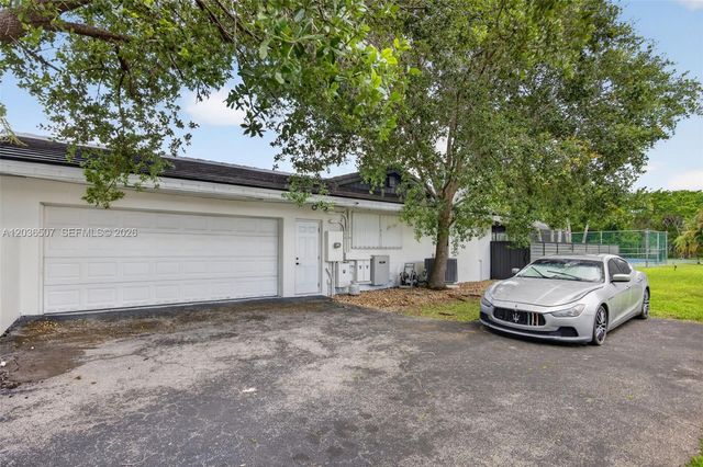 12180 SW 92nd Avenue, Miami, FL 33176