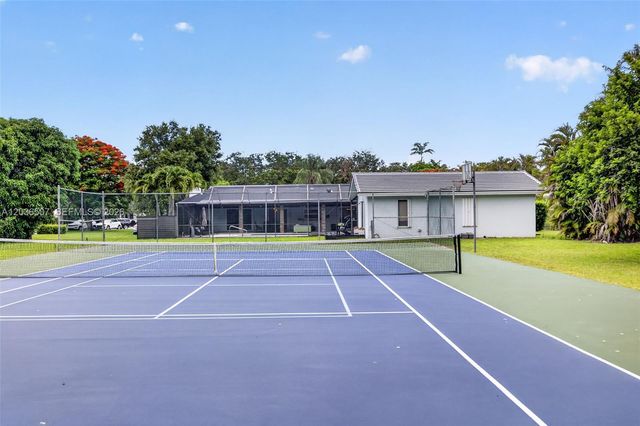 12180 SW 92nd Avenue, Miami, FL 33176
