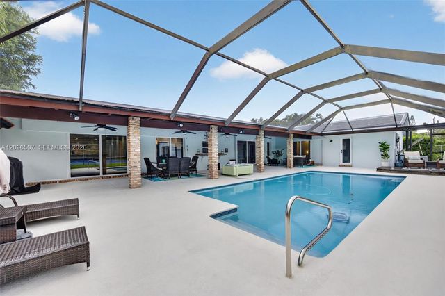 12180 SW 92nd Avenue, Miami, FL 33176