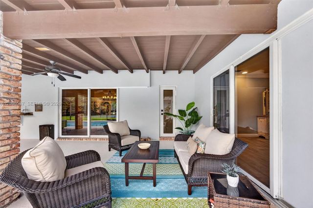 12180 SW 92nd Avenue, Miami, FL 33176