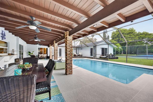 12180 SW 92nd Avenue, Miami, FL 33176