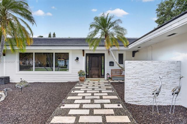 12180 SW 92nd Avenue, Miami, FL 33176