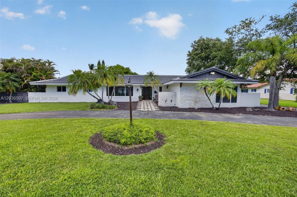12180 SW 92nd Avenue, Miami, FL 33176