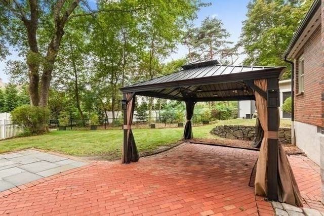 282 Lowell Street, Lexington, MA 02420