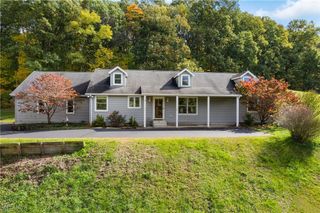 9732 Erie Avenue SW, Beach City, OH 44608