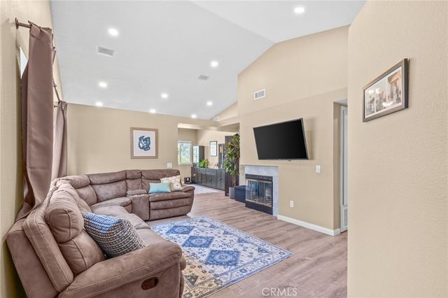 15527 Oak Springs, Chino Hills, CA 91709