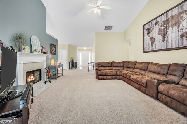 537 Vickers Lane, Locust Grove, GA 30248