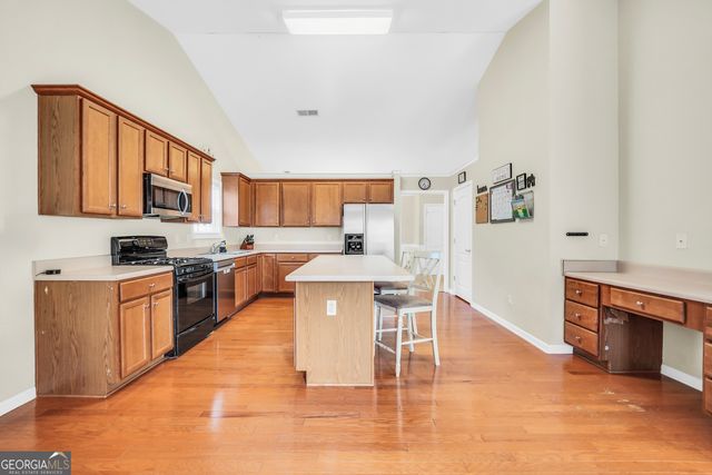 537 Vickers Lane, Locust Grove, GA 30248