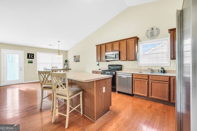 537 Vickers Lane, Locust Grove, GA 30248