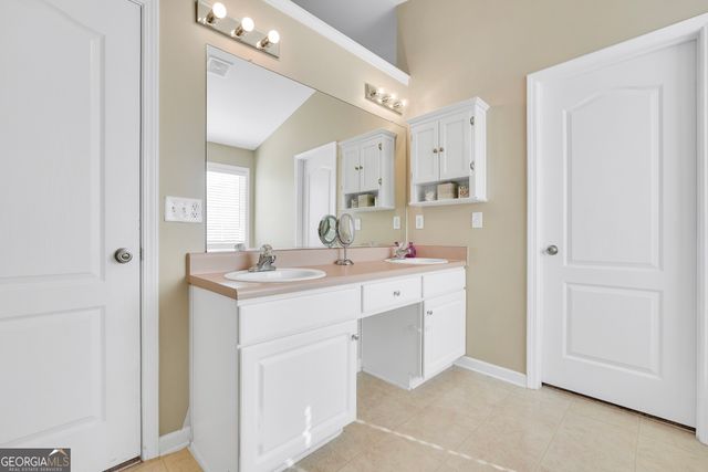 537 Vickers Lane, Locust Grove, GA 30248